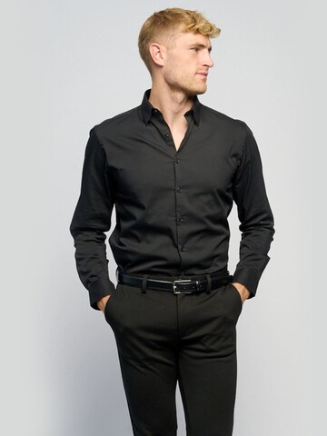 TeeShoppen Shirt in Black: front