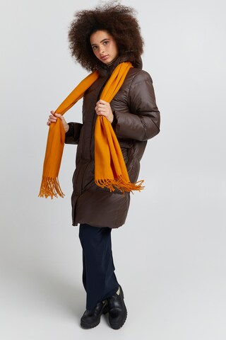 ICHI Scarf 'IAIVALU SC' in Orange: front