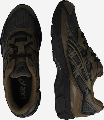 ASICS SportStyle - Zapatillas de running 'GEL-NYC' en marrón