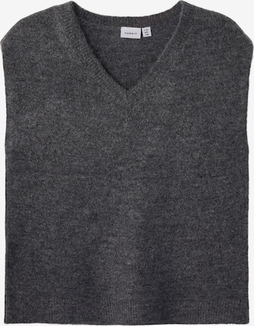 NAME IT - Chaleco en gris: frente