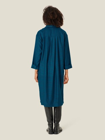 Robe 'Nettie' Masai en bleu