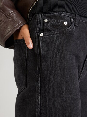 Wide leg Jeans de la & Other Stories pe negru