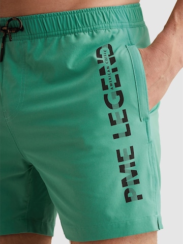 Regular Pantalon 'Airframe swim shorts' PME Legend en vert