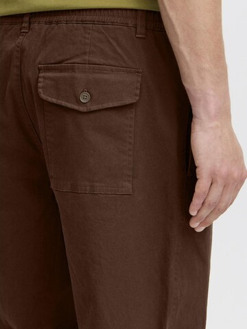 !Solid Regular Pleat-front trousers 'MAURICE DYLAN' in Brown