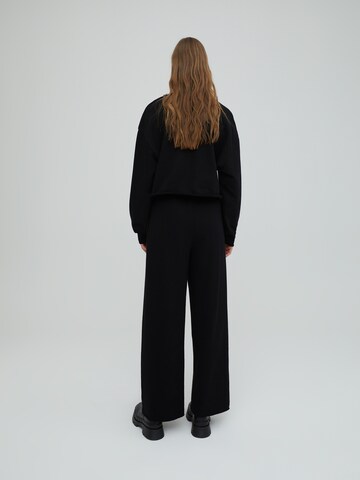 EDITED Wide leg Trousers 'Sylvia' in Black