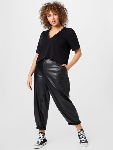 Tricou de la Vero Moda Curve pe negru