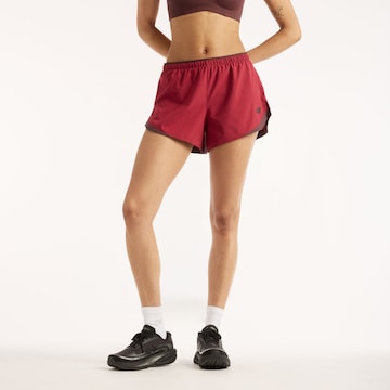 new balance - Pantalón deportivo 'RC Essential Short 3"' en rojo: frente