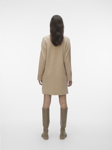 VERO MODA - Vestido de malha 'Goldneedle' em bege