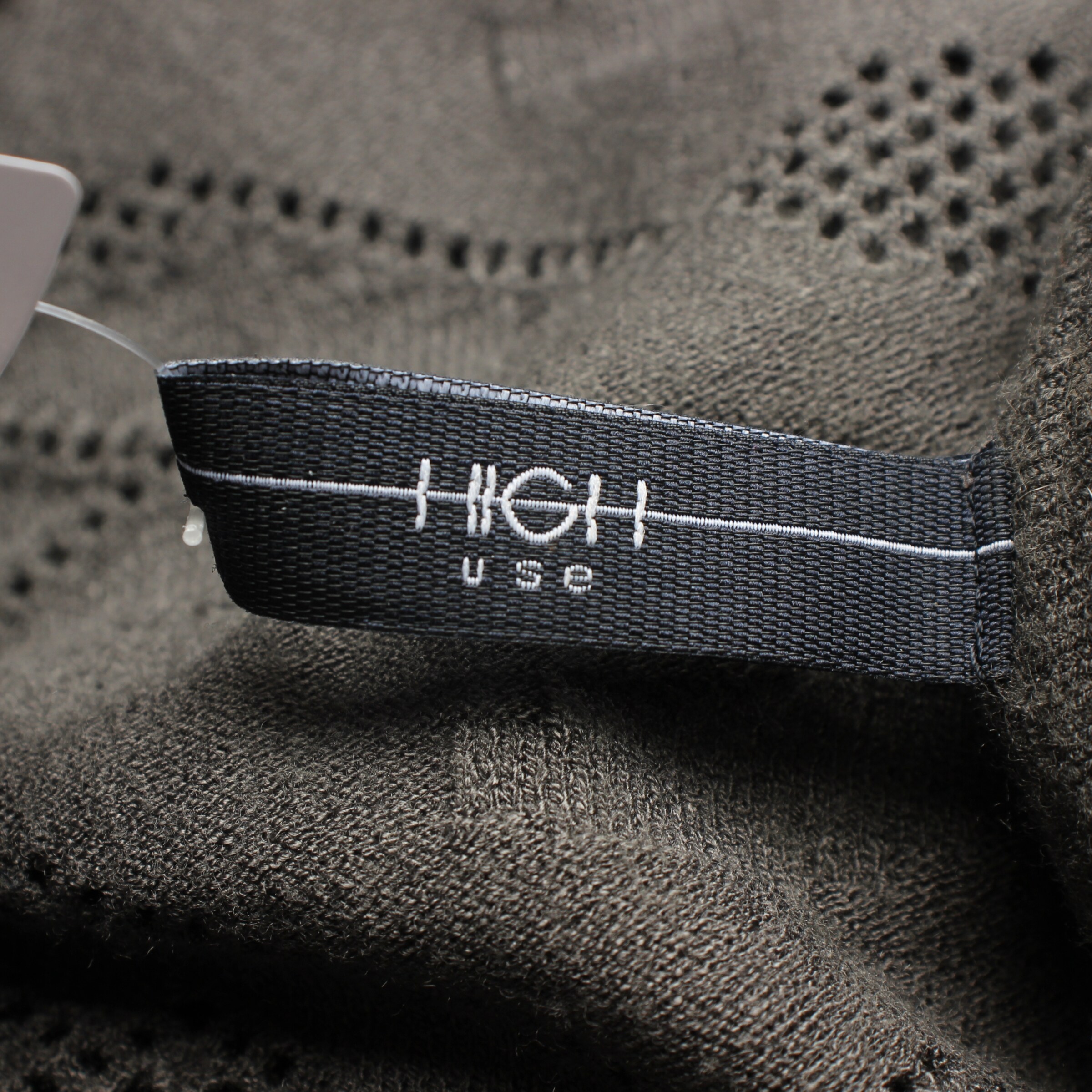 High Use Sweater & Cardigan in M in Grey