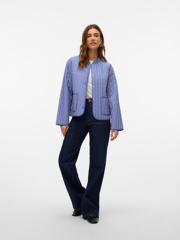 Veste mi-saison 'CLARA' VERO MODA en bleu
