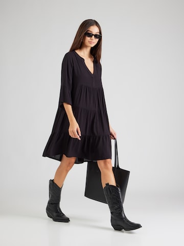 Sublevel - Vestidos camiseiros em preto