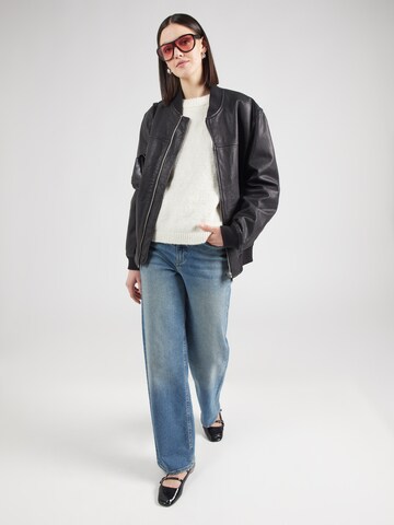 Pull-over Gina Tricot en blanc