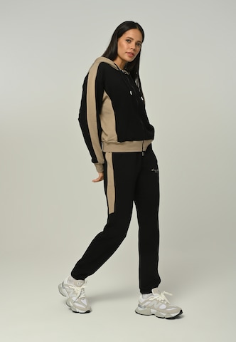 Tom Barron Tracksuit in Black