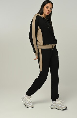 Tom Barron Tracksuit in Black