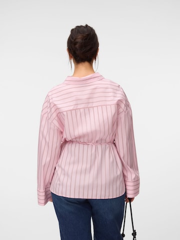 Camicia da donna 'VMCGINA' di Vero Moda Curve in rosa
