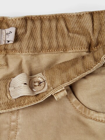 Effilé Pantalon 'Bob' NAME IT en beige