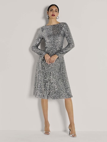 Robe de cocktail MADELEINE en gris