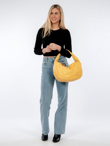 Emily & Noah Shoulder Bag 'Karlotta' in Yellow: front