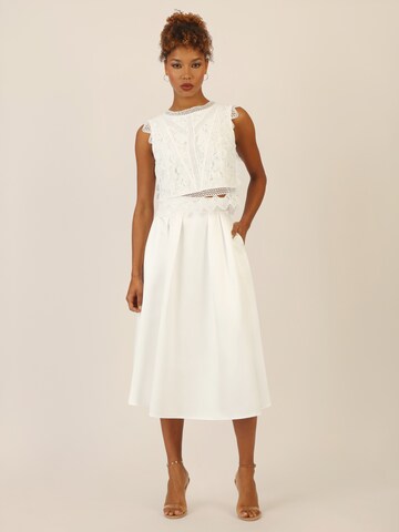 APART Skirt in White: front