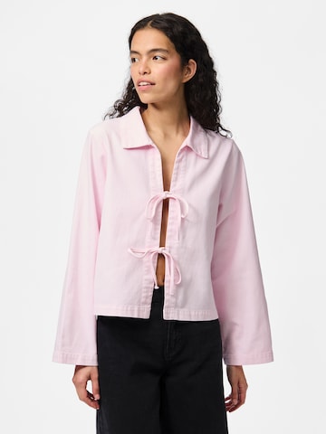 Chemisier 'PCFLORA' PIECES en rose : devant