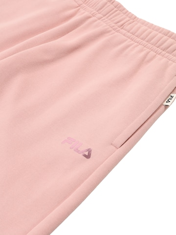 regular Pantaloni 'CALICE regular wide graphic sweat pants' di FILA in rosa