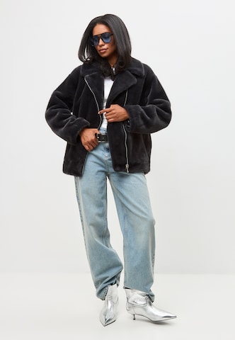Manteau d’hiver CESARE GASPARI en gris