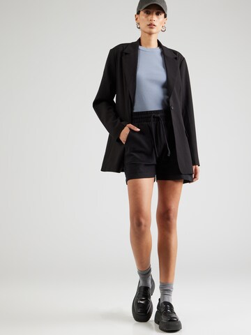 QS Regular Shorts in Schwarz