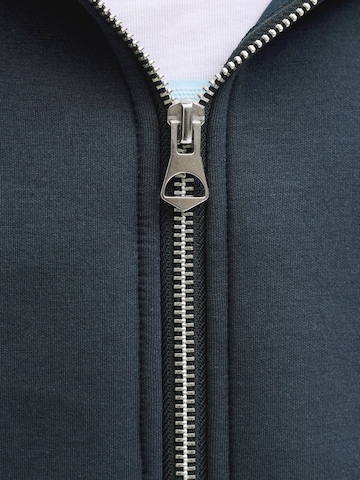 Jack & Jones Junior - Sudadera con cremallera en azul