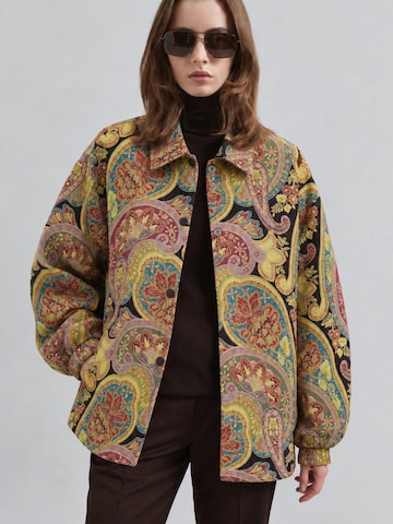 Giacca di mezza stagione 'Pai̇sley Pri̇nt Bomber Jacket' di Touché Privé in rosso
