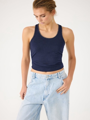 No Matter What Top in Blauw: voorkant