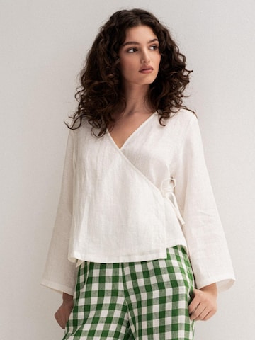 AmourLinen Shirt 'Adele' in Wit: voorkant