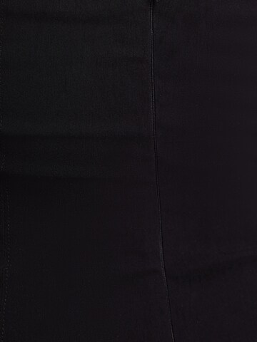 Bershka Kleid in Schwarz