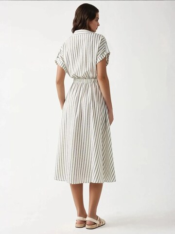 Hiccup Kleid in Weiß