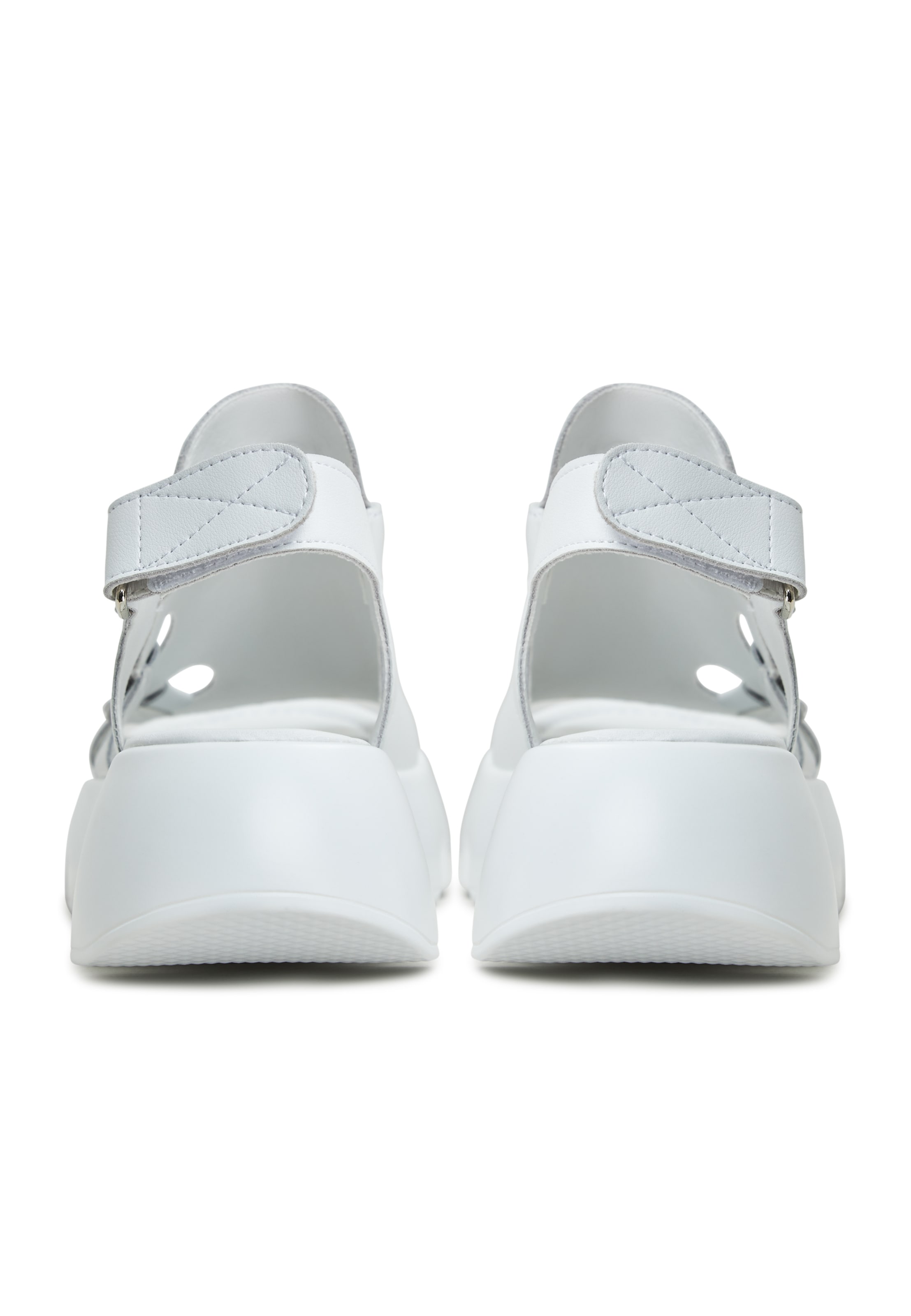 Sandales CESARE GASPARI en blanc