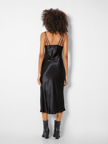 Bershka Kleid in Schwarz