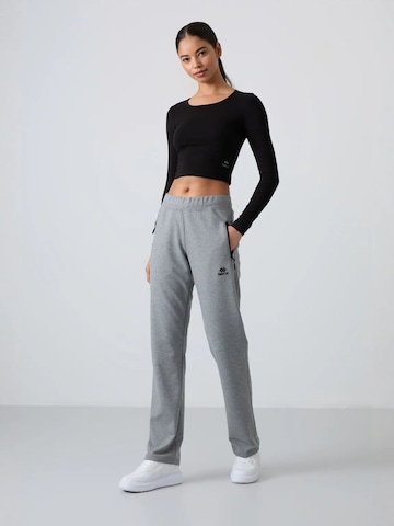 Tommy Life Sports trousers in Grey: front
