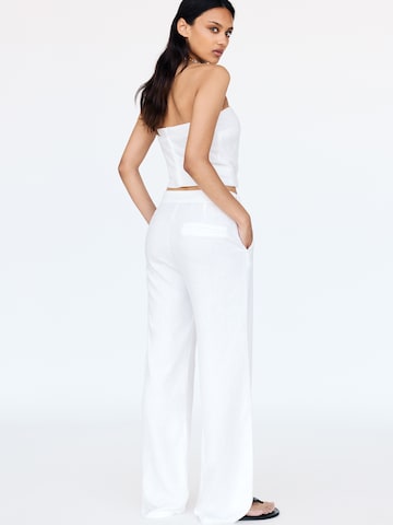 Pull&Bear Loosefit Nadrág - fehér