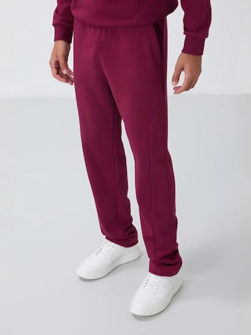 Tommy Life Sweatsuit in Red