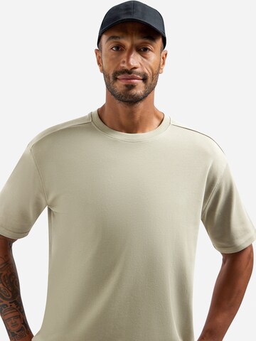 T-Shirt No Excess en gris