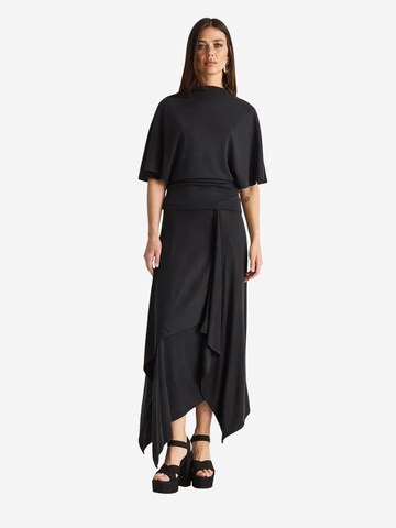 Tailleur 'Zweiteiliges Set' di Bianco Lucci in nero