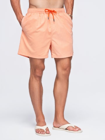 regular Pantaloni sportivi di Ombre in arancione