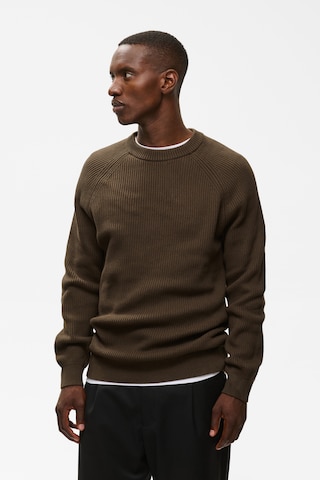 Matinique Sweater in Brown