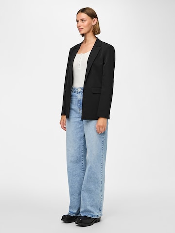 Blazer 'Bozzy' di PIECES in nero