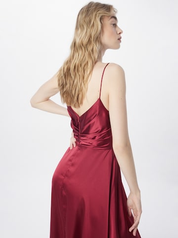 MAGIC NIGHTS Evening Dress in Red