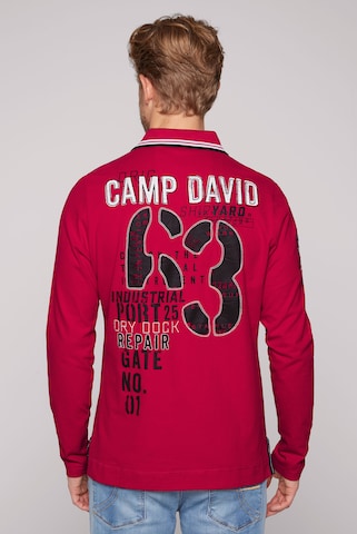 CAMP DAVID T-shirt 'Shipyard' i röd: framsida