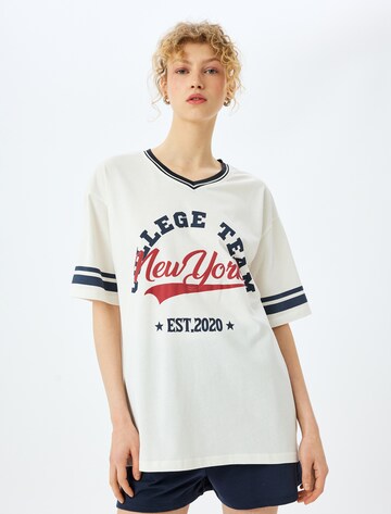 Koton Shirt in White: front