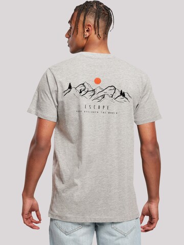 T-Shirt 'Discover the world' F4NT4STIC en gris : devant