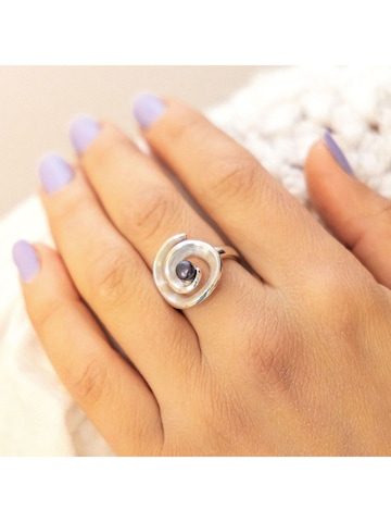 Zeeme Ring in Weiß: Vorderseite