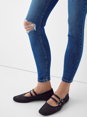 Bershka Skinny Jeansy w kolorze niebieski