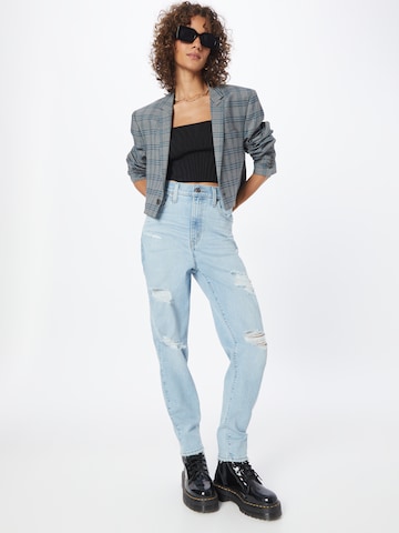 LEVI'S ® Tapered Jeans 'High Waisted Mom Jean' in Blau